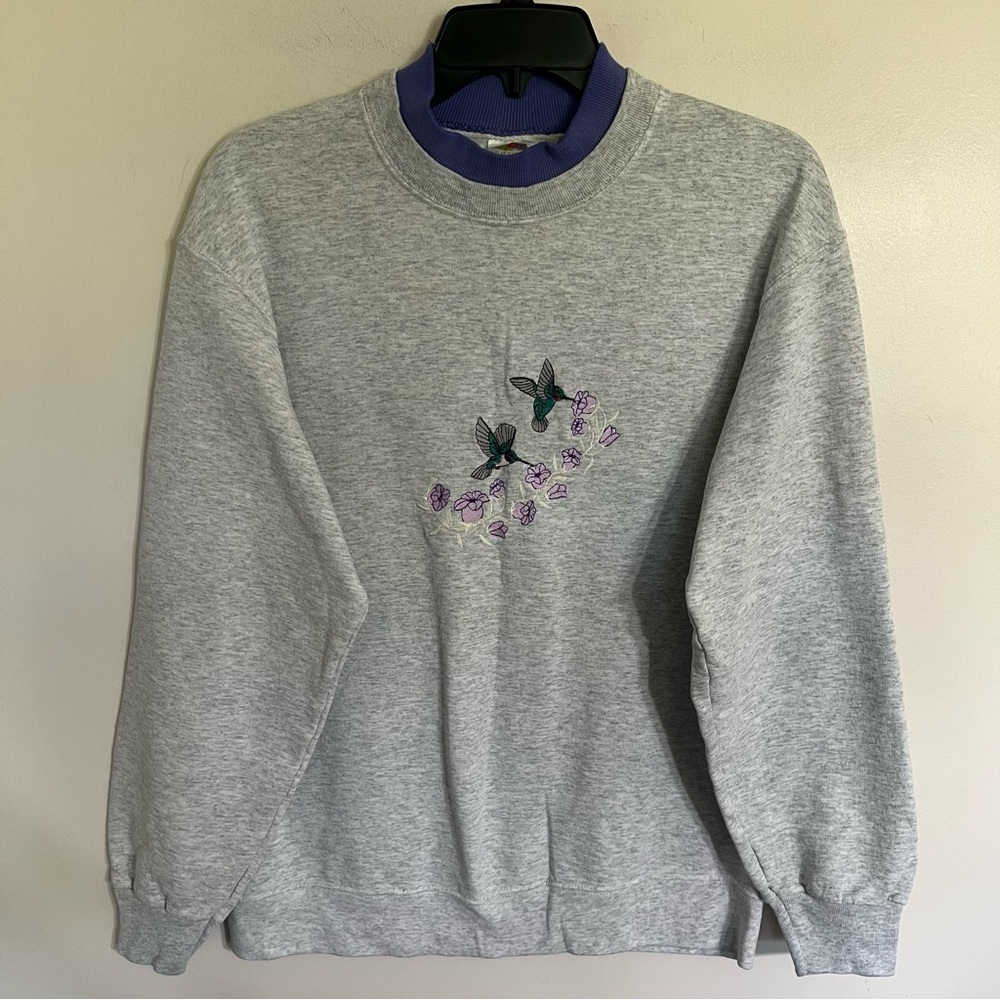 Vintage Embroidered Hummingbird‎ Gray Faux Turtleneck Sweatshirt Size Medium